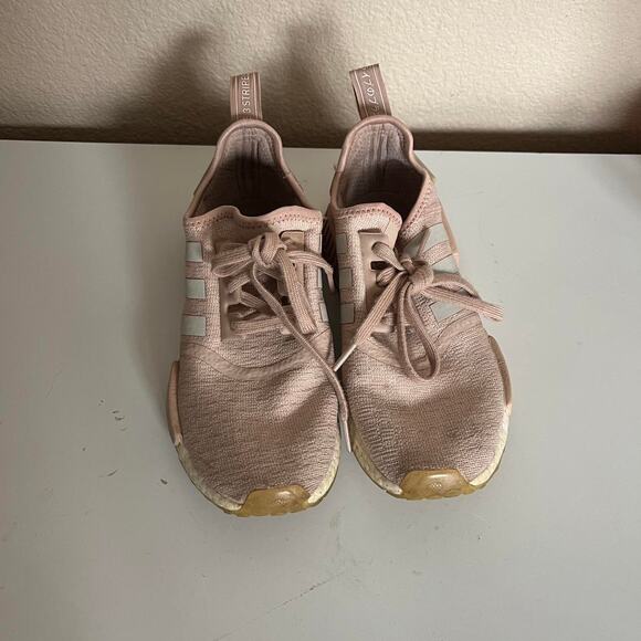 Baby pink adidas nmd trainers - Picture 2 of 7
